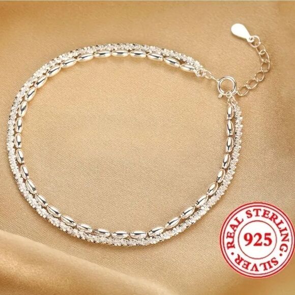 Elegant 925 sterling silver charm bracelet. - Picture 5 of 9